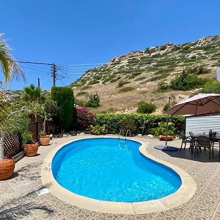 וילה Alicia With Priv Pool, Beautiful Garden And Shady Veranda- 5 Min To The פאהיה