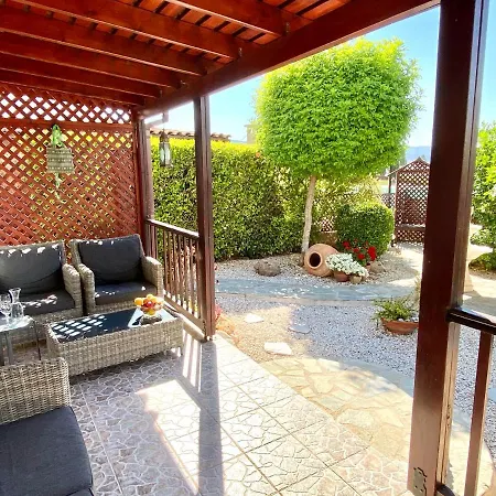 Villa Alicia With Priv Pool, Beautiful Garden And Shady Veranda- 5 Min To The