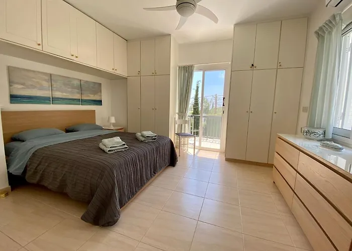 Alicia With Priv Pool, Beautiful Garden And Shady Veranda- 5 Min To The Vila Pegeia