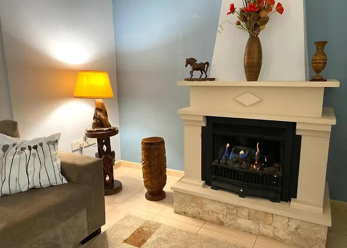 Alicia With Priv Pool, Beautiful Garden And Shady Veranda- 5 Min To The Pegeia