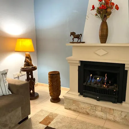 Alicia With Priv Pool, Beautiful Garden And Shady Veranda- 5 Min To The Péjia