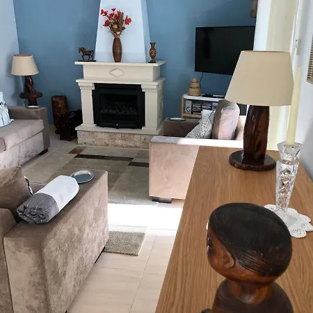 Alicia With Priv Pool, Beautiful Garden And Shady Veranda- 5 Min To The *