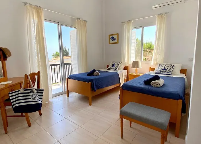 Alicia With Priv Pool, Beautiful Garden And Shady Veranda- 5 Min To The * Pegeia