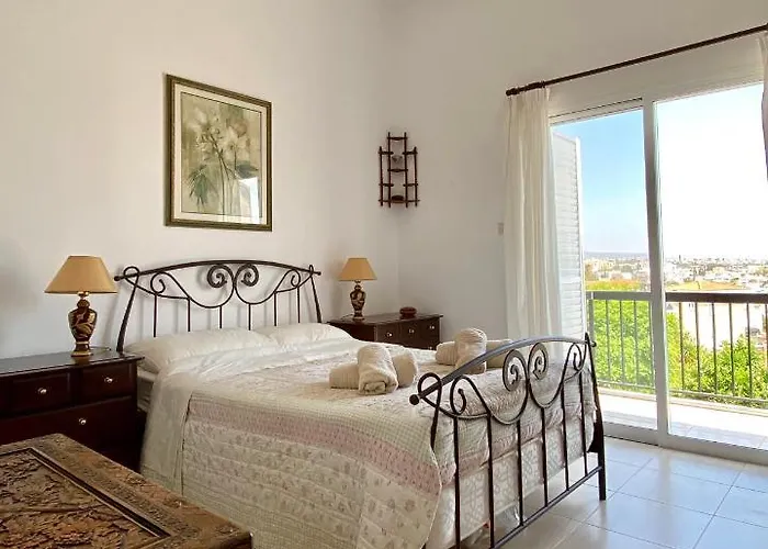 Alicia With Priv Pool, Beautiful Garden And Shady Veranda- 5 Min To The Pegeia